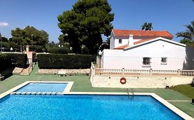 Apartamento Con Piscina Y Parking