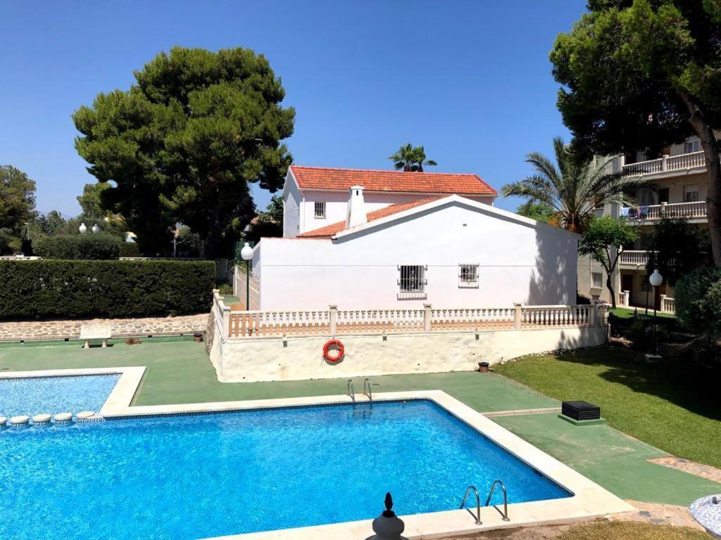 Apartamento Con Piscina Y Parking El Campello Extérieur photo
